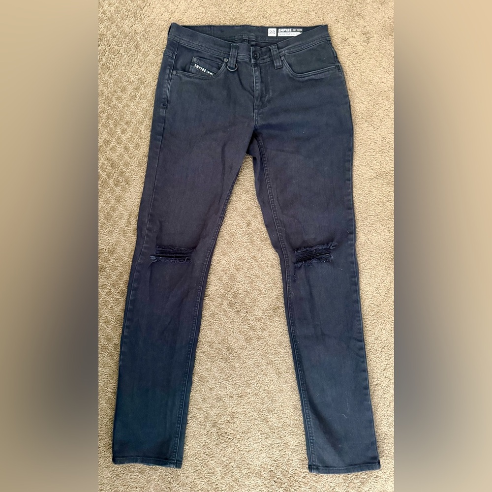 Empyre Black Skeletor Distressed Skinny‎ Jeans size 28
Knee slit